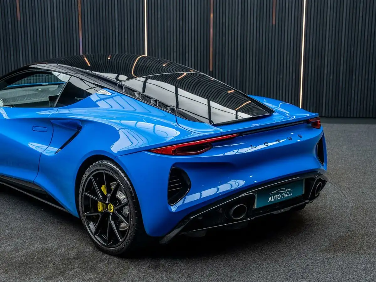 2023-lotus-emira-35-first-edition-v6-big-20