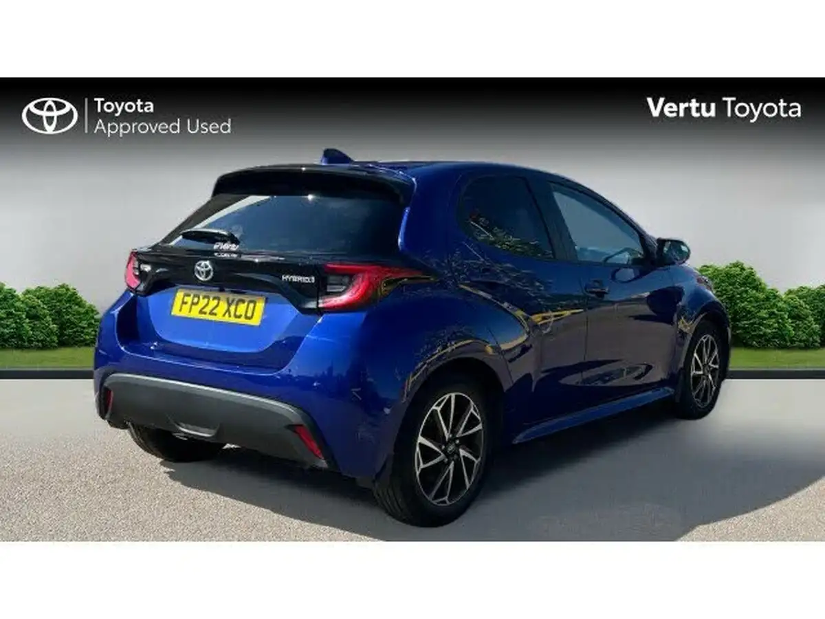 2022-toyota-yaris-15-vvt-i-design-big-1