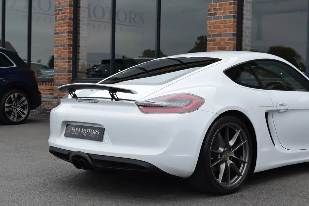 2015-porsche-cayman-27-pdk-big-55