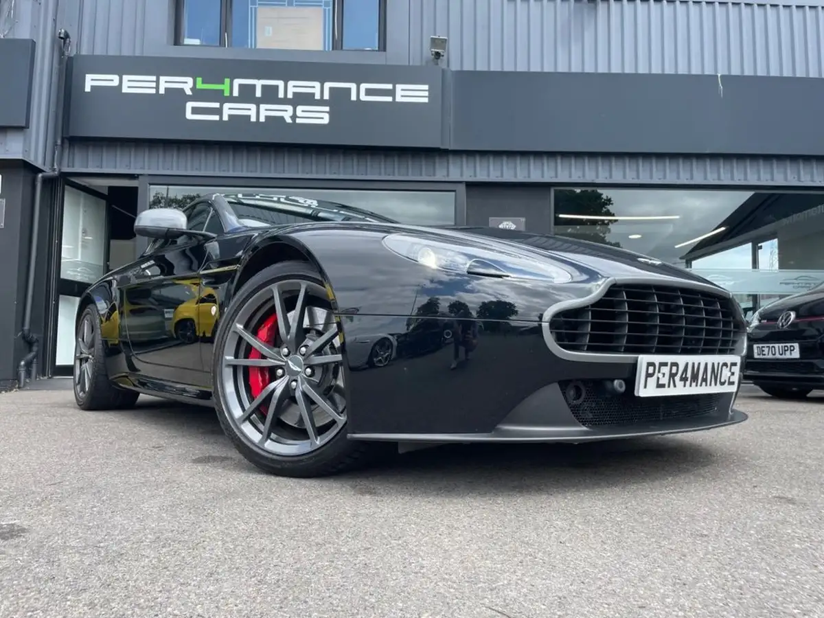 2014-aston-martin-vantage-47-vantage-n430-sportshift-big-5