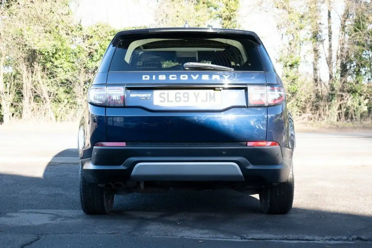2020-land-rover-discovery-sport-20-d180-se-big-3