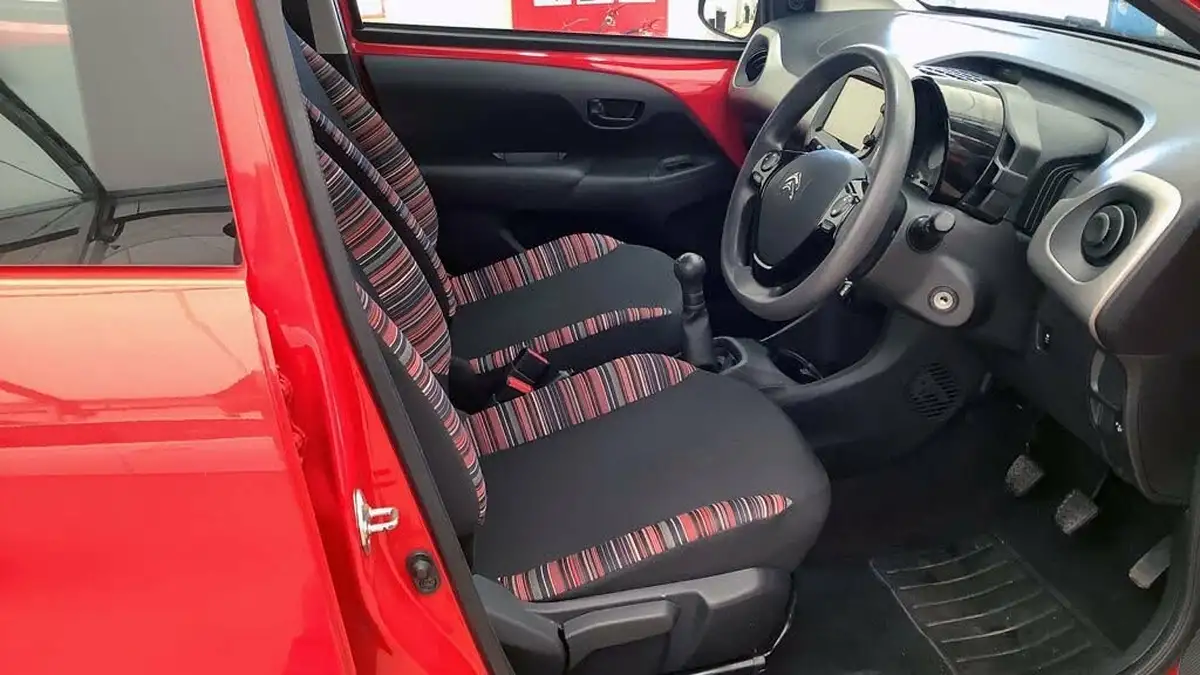 2016-citroen-c1-12-puretech-feel-81ps-5d-big-8
