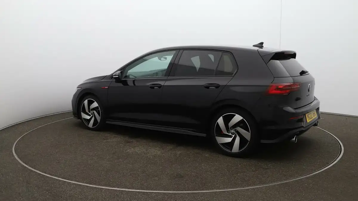 2022-volkswagen-golf-20-tsi-gti-dsg-big-38