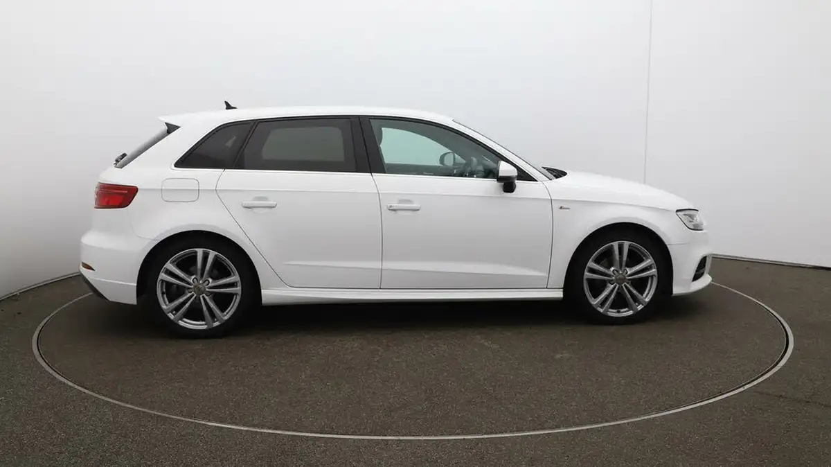 2019-audi-a3-15-tfsi-s-line-sportback-5d-tronic-big-47
