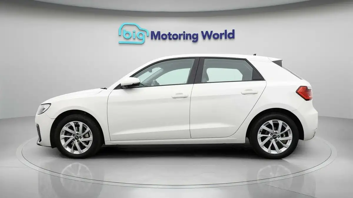 2023-audi-a1-10-30-tfsi-sport-s-tronic-big-4