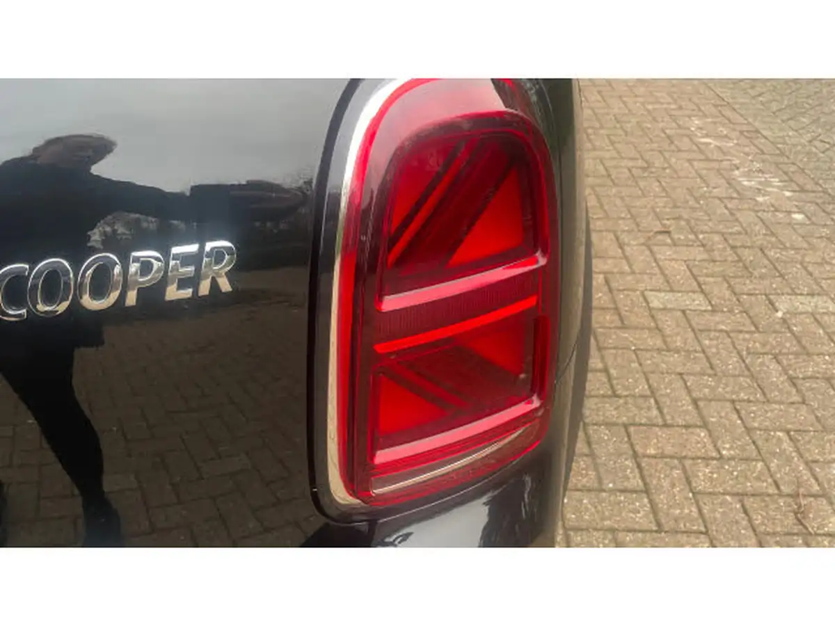 2021-mini-countryman-15-cooper-classic-auto-big-14