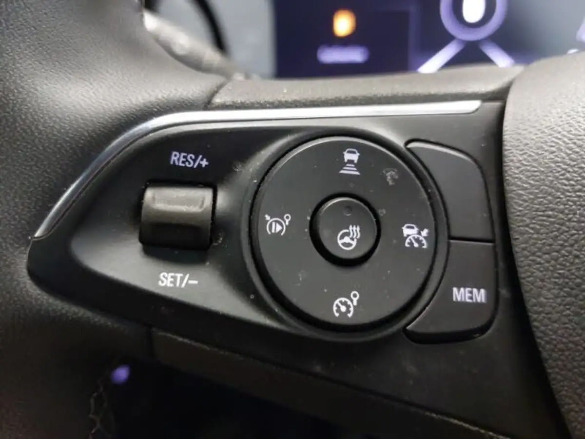 2024-vauxhall-mokka-12-ultimate-136ps-big-13