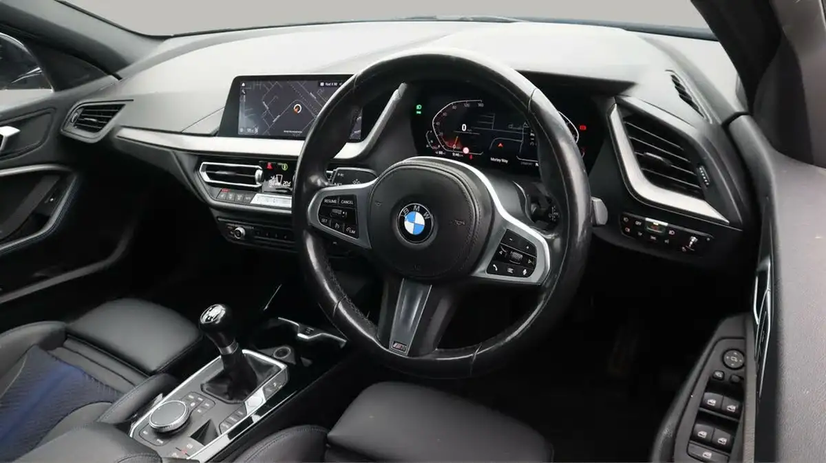 2022-bmw-1-series-15-118i-m-sport-lcp-big-9
