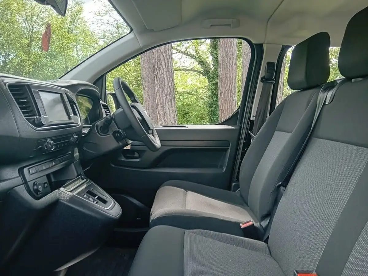 2023-vauxhall-vivaro-life-e-combi-l-big-10