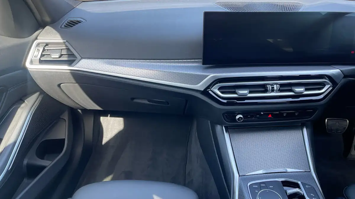 2022-bmw-3-series-20-330e-m-sport-touring-5d-big-11