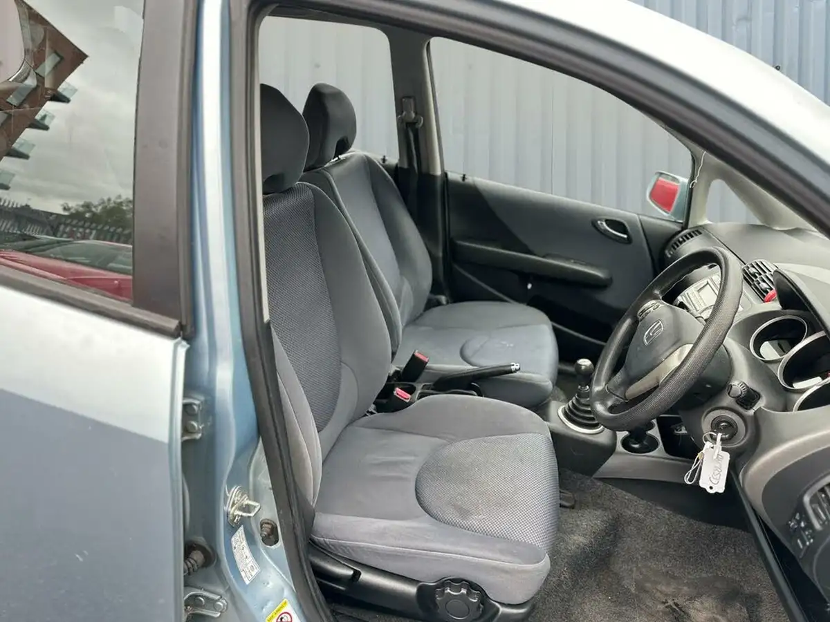 2008-honda-jazz-14-se-big-45