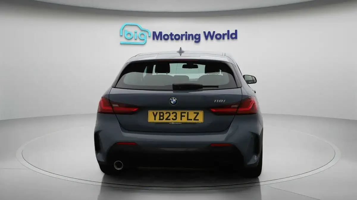 2023-bmw-1-series-15-118i-m-sport-lcp-dct-big-6