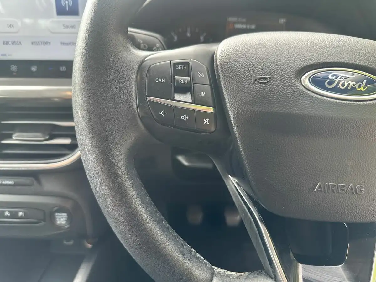 2022-ford-focus-10t-titanium-125ps-hatchback-big-25
