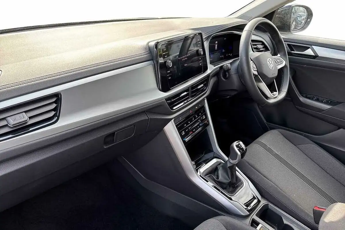 2024-volkswagen-t-roc-10-tsi-life-110ps-big-1