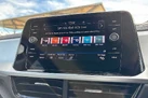 2024-volkswagen-t-roc-10-tsi-life-110ps-small-12