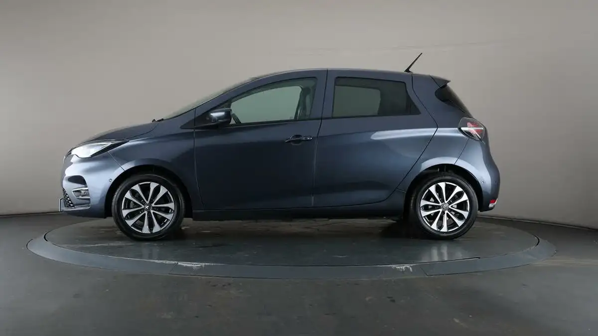 2021-renault-zoe-e-gt-line-big-37