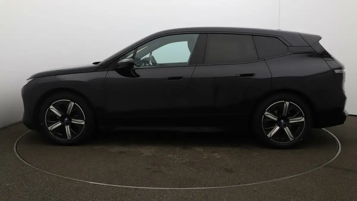 2022-bmw-ix-e-xdrive-40-m-sport-big-62