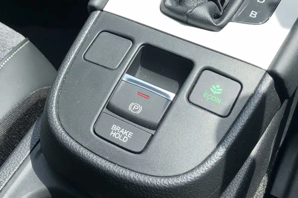 2022-honda-jazz-15-i-mmd-ex-107ps-big-38
