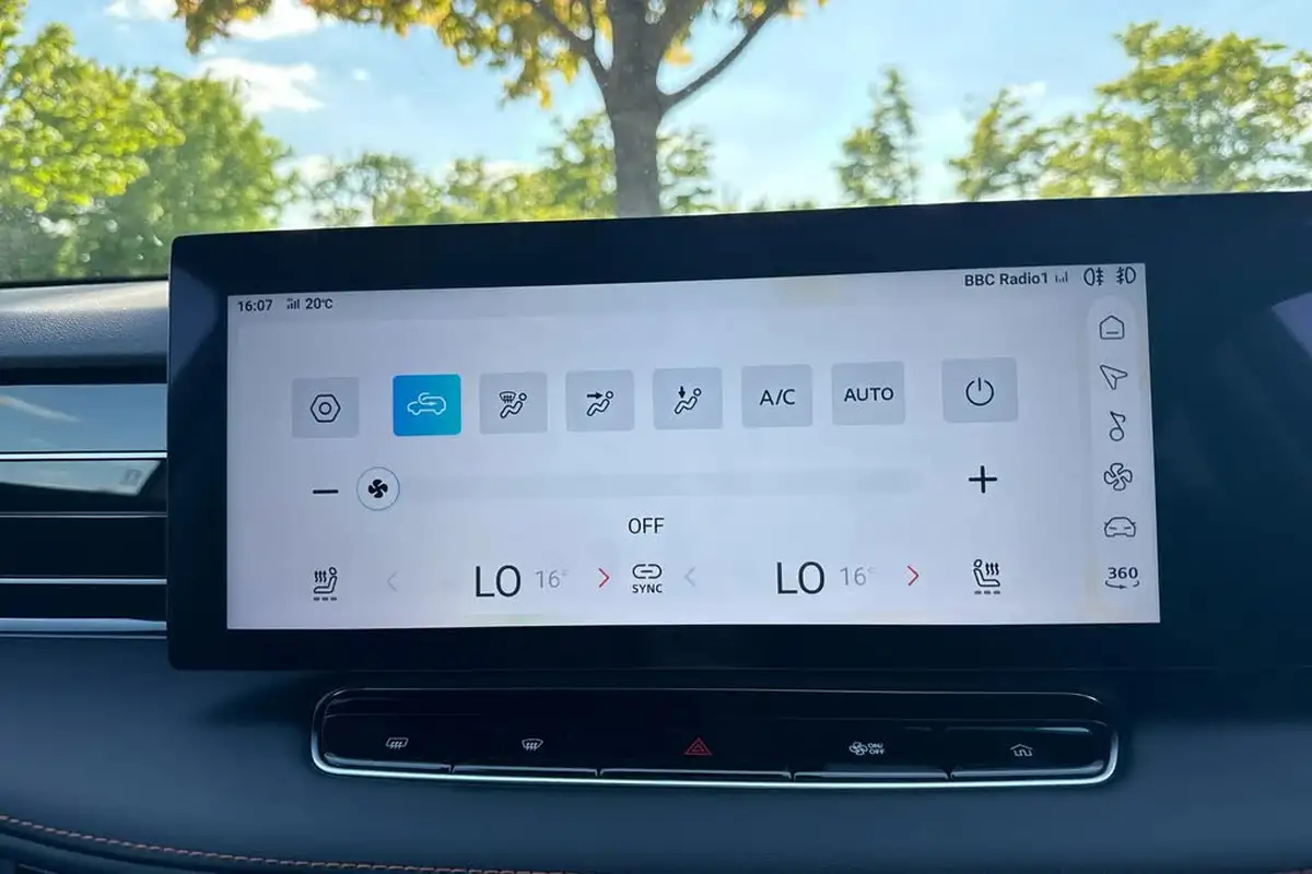 2024-mg-hs-15t-gdi-trophy-273ps-plug-in-hybrid-1496cc-auto-big-33