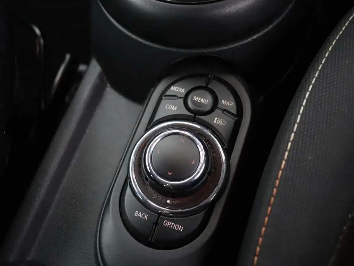 2021-mini-cooper-15-cooper-classic-hatchback-5d-auto-big-27