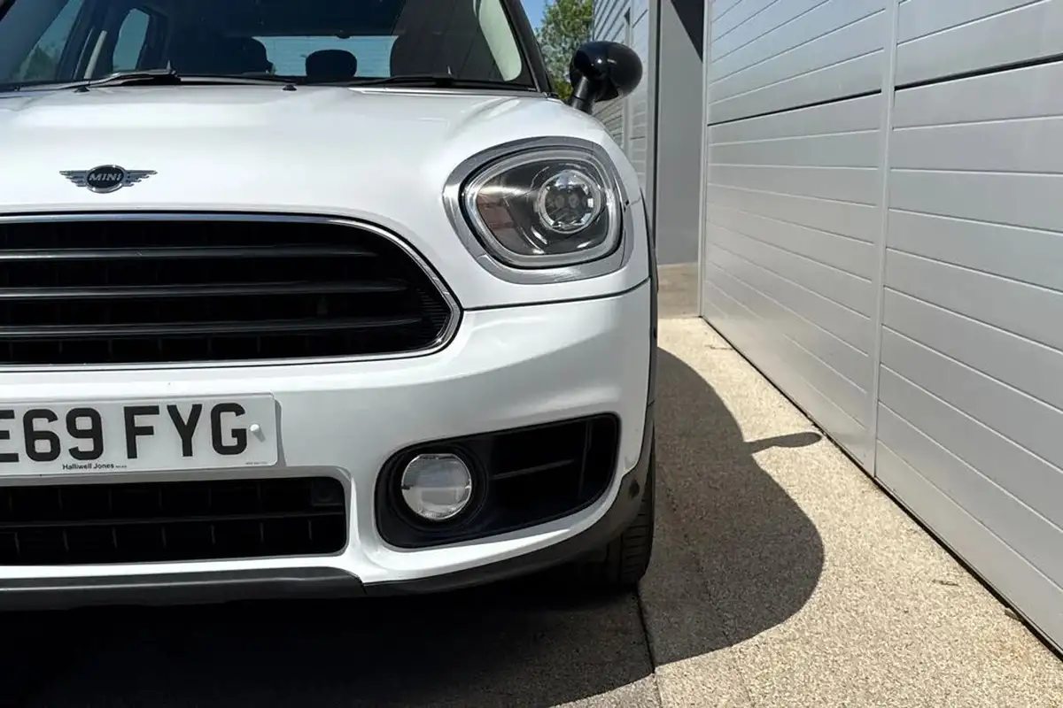 2019-mini-countryman-15-cooper-classic-big-25