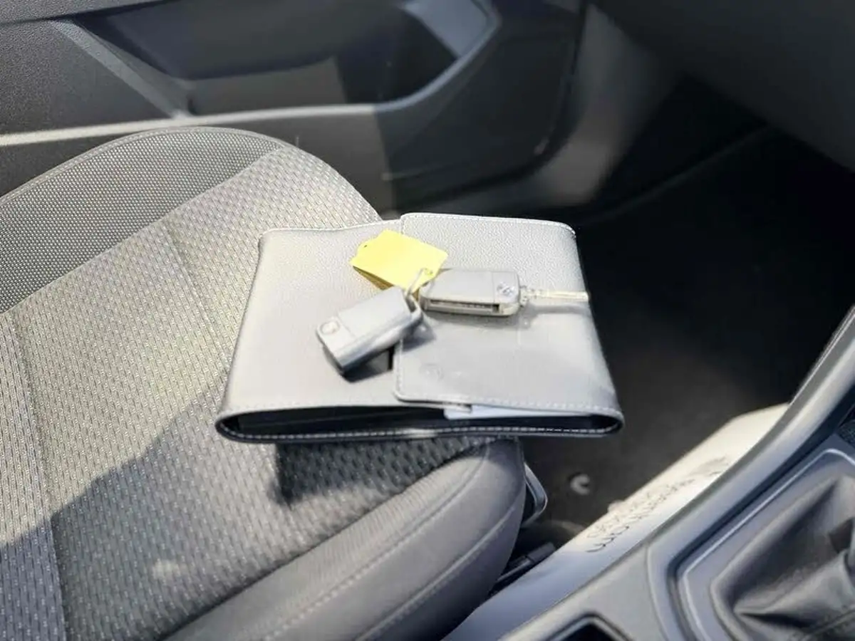 2018-volkswagen-touran-20tdi-se-family-dsg-big-32
