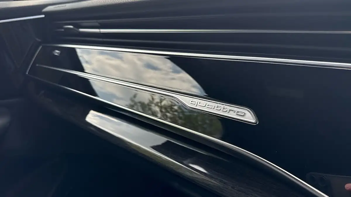 2022-audi-q7-30-55-tfsi-black-edition-big-26
