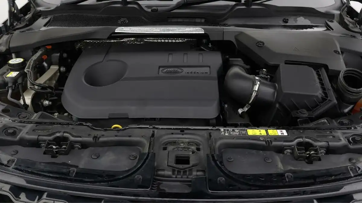 2021-land-rover-range-rover-evoque-15-p300e-r-dynamic-s-big-18