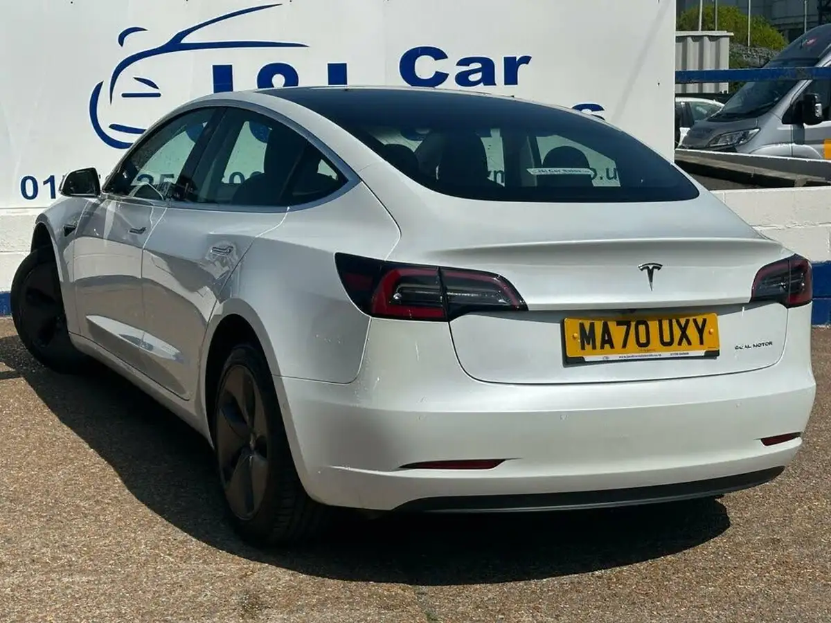 2020-tesla-model-3-e-long-range-big-6