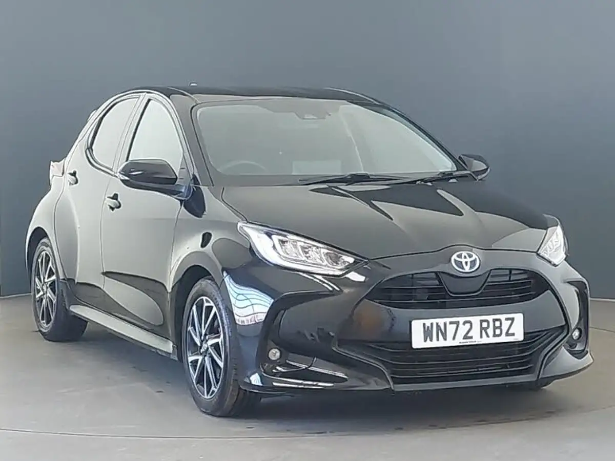 2022-toyota-yaris-15-vvt-i-design-big-0