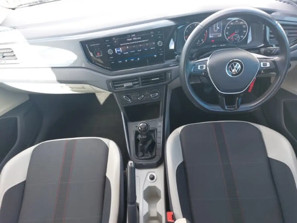 2021-volkswagen-polo-10-tsi-beats-big-2