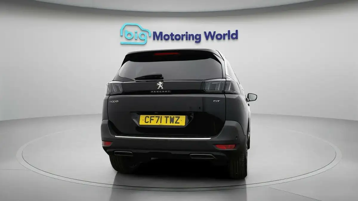 2021-peugeot-5008-suv-12-puretech-gt-premium-big-5