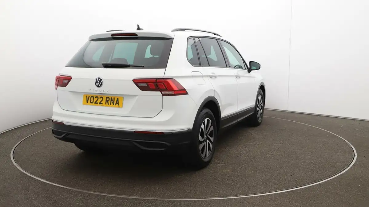 2022-volkswagen-tiguan-15-tsi-active-130ps-big-53