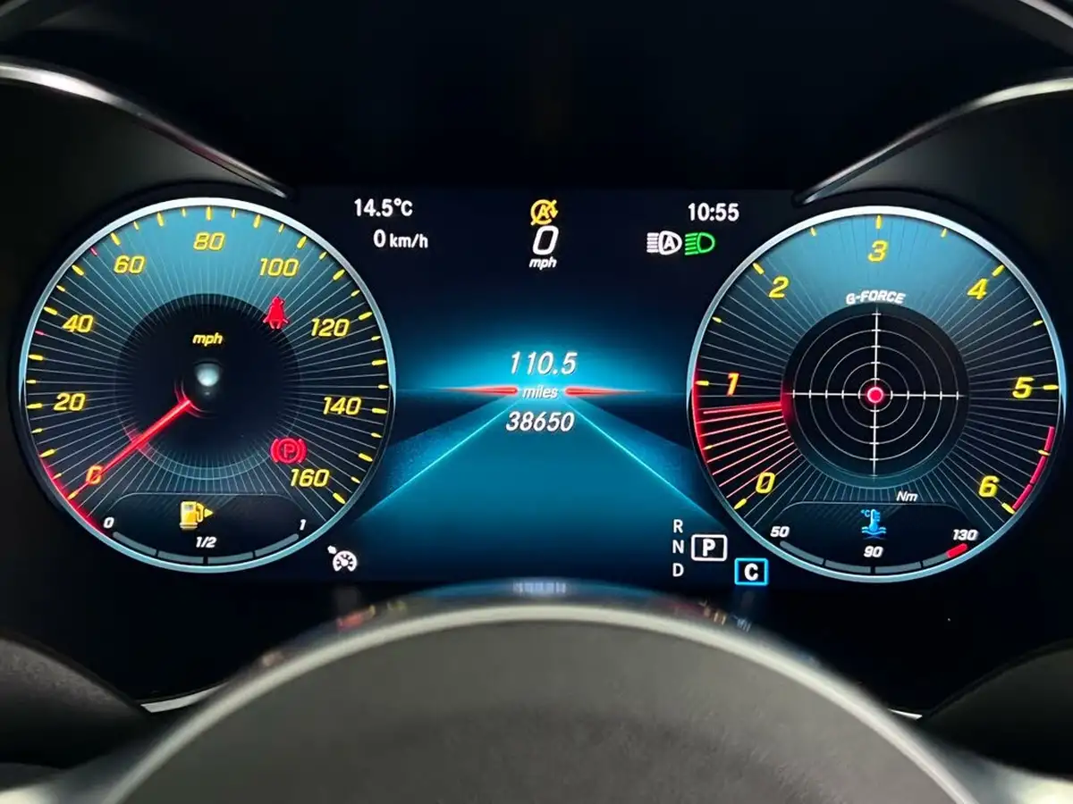 2018-mercedes-benz-c-class-20d-c220d-amg-line-premium-plusss-saloon-4d-big-24