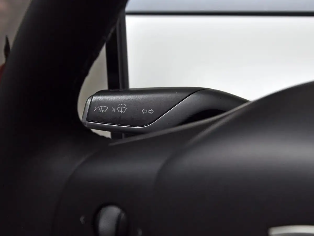2021-tesla-model-3-e-long-range-4x4-big-23