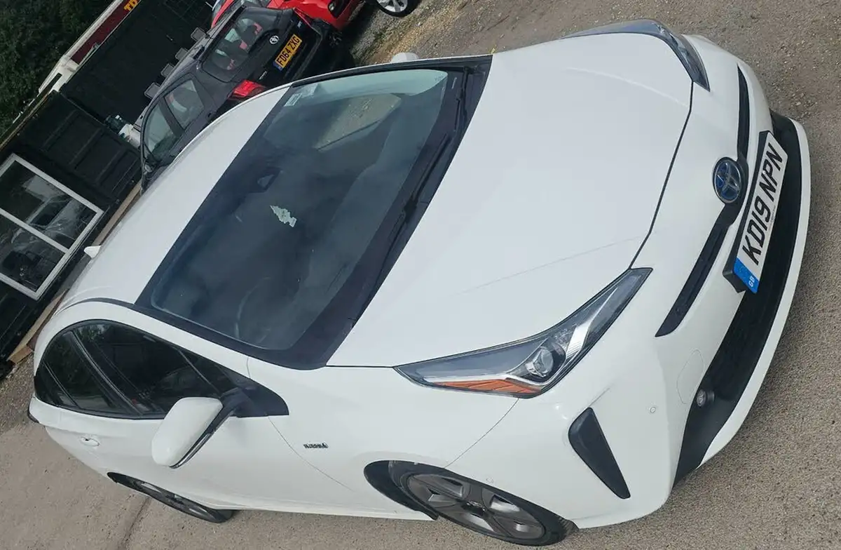 2019-toyota-prius-18-vvt-i-business-edition-plus-cvt-big-5