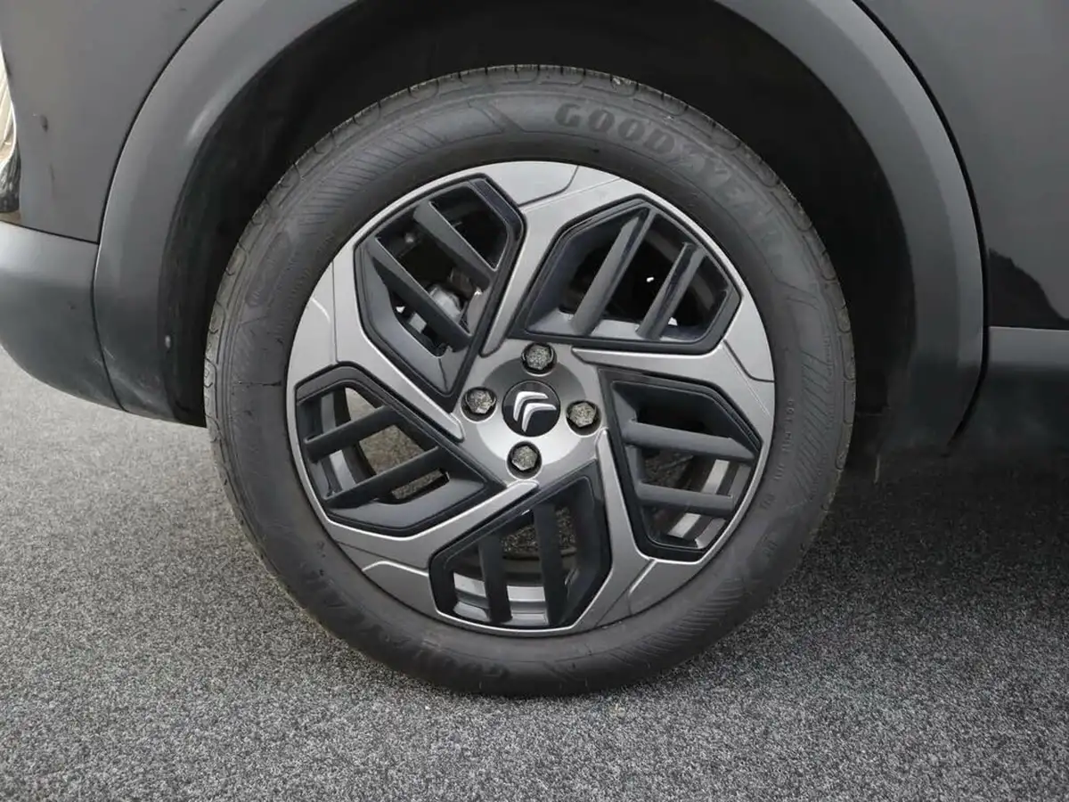 2024-citroen-c4-12-puretech-plus-130ps-ss-big-6