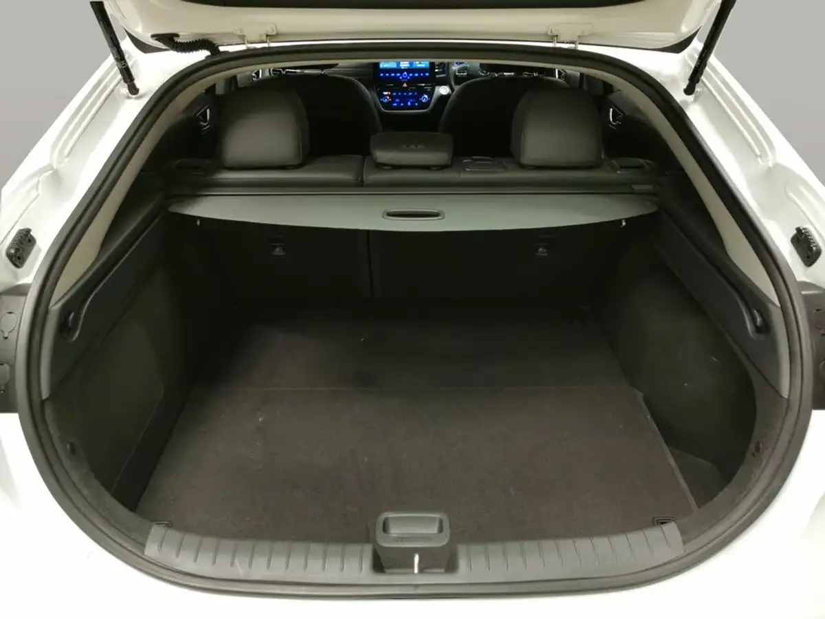 2021-hyundai-ioniq-e-premium-se-electric-100kw-big-45