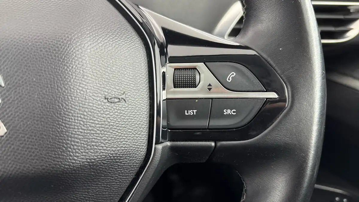 2021-peugeot-5008-suv-15-bluehdi-allure-premium-big-23