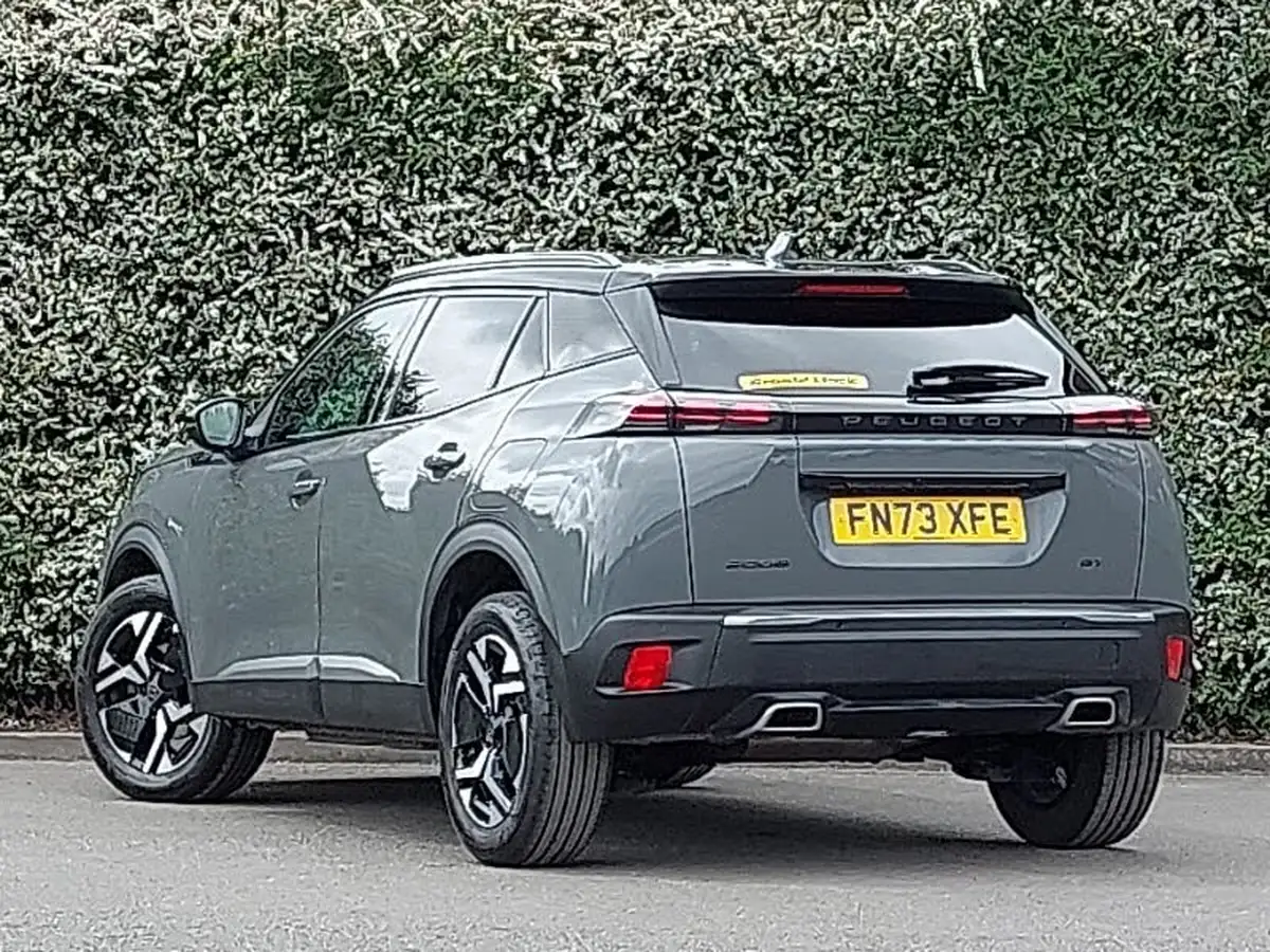 2023-peugeot-2008-suv-big-1