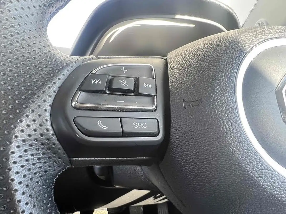 2022-mg-mg3-15-vti-tech-exclusive-nav-big-37