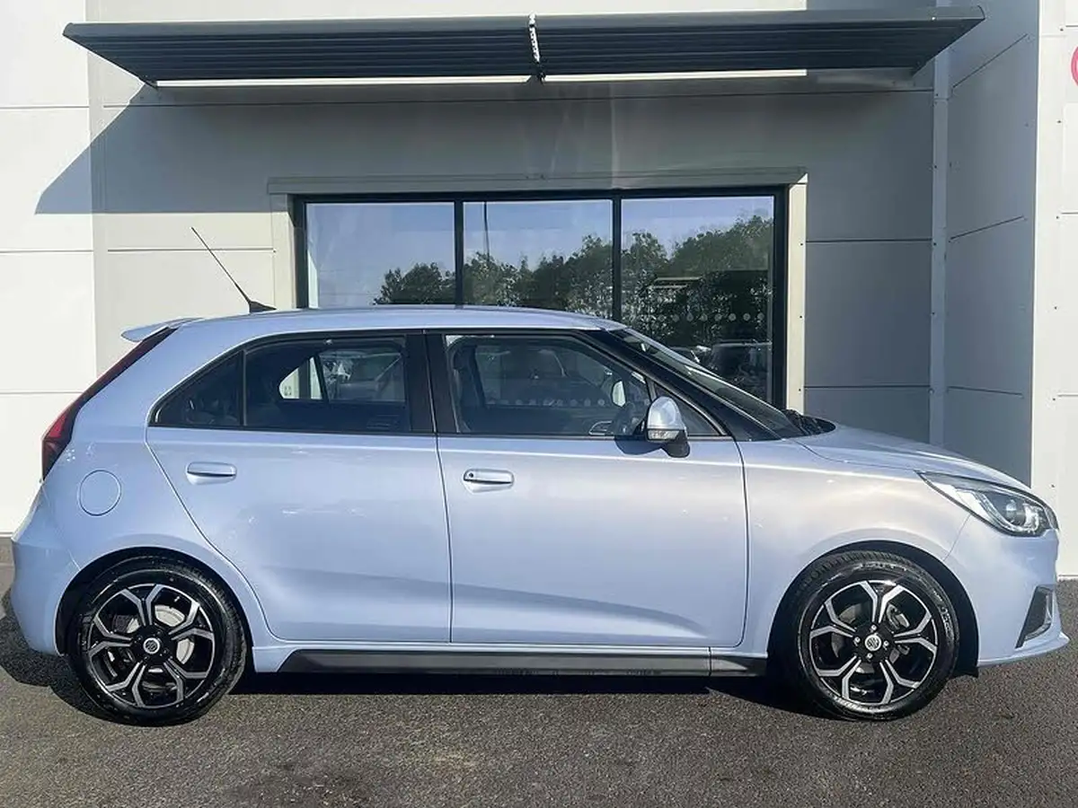 2022-mg-mg3-15-vti-tech-exclusive-nav-big-13