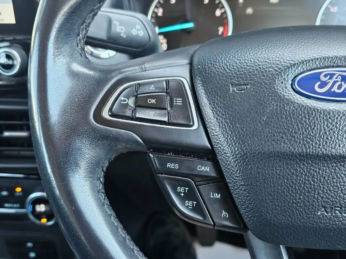 2018-ford-ecosport-10t-titanium-100ps-ss-big-23