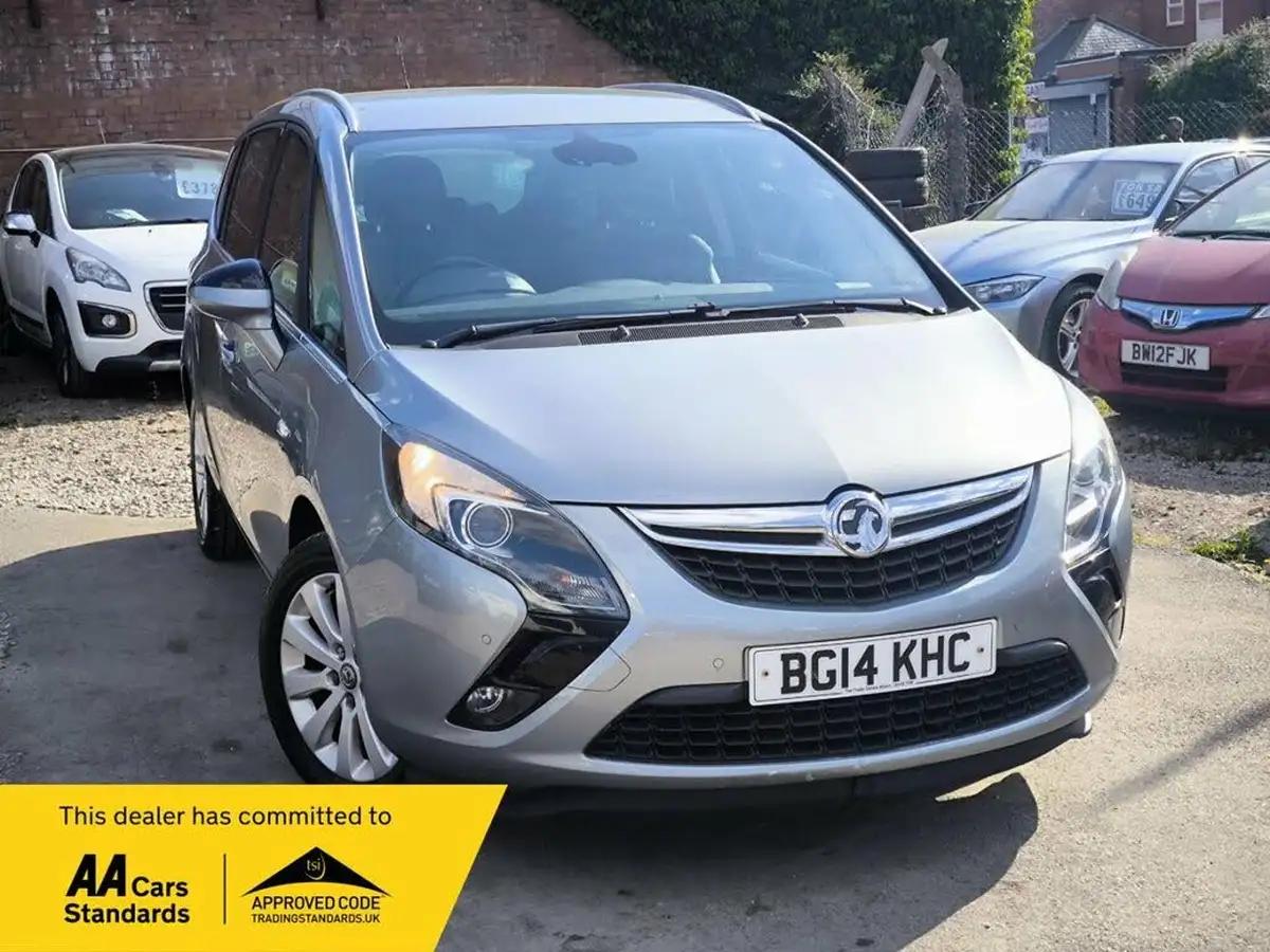 2014-vauxhall-zafira-tourer-20cdti-se-big-3