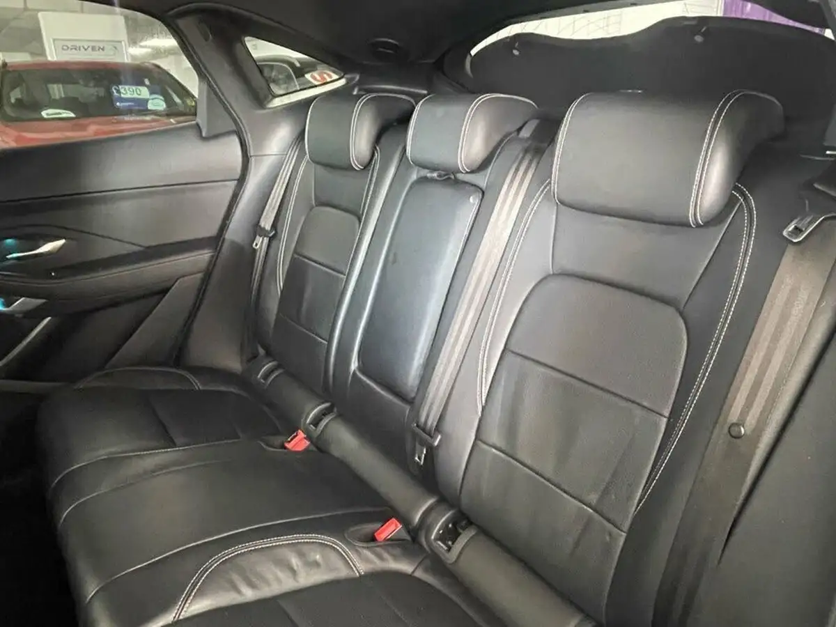 2019-jaguar-e-pace-20-i4d-r-dynamic-se-150ps-big-28