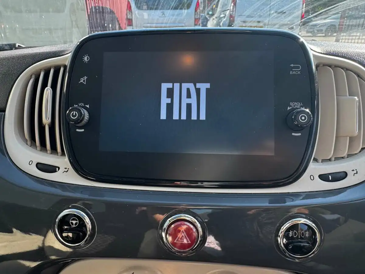 2021-fiat-500-10-dolcevita-big-24