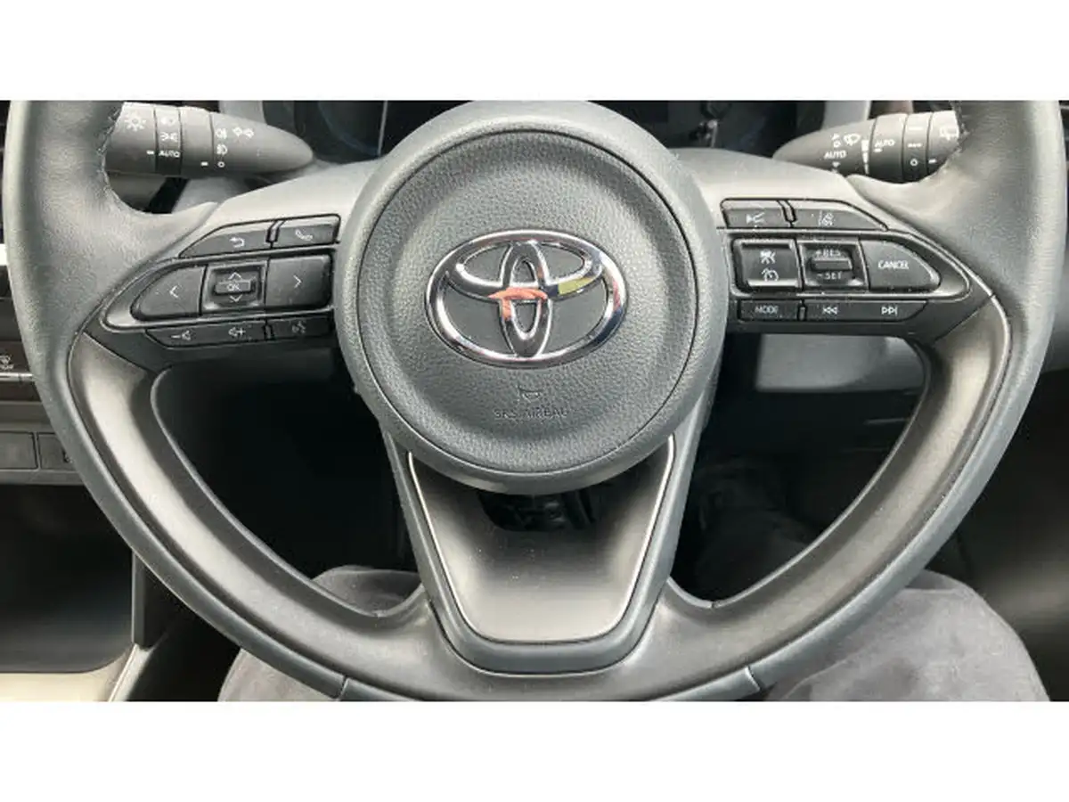 2024-toyota-yaris-cross-15-vvt-i-excel-awd-i-big-42