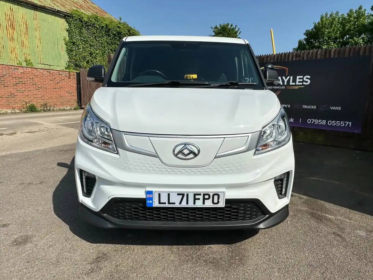 2021-maxus-e-deliver-3-e-l1h1-35kwh-big-10