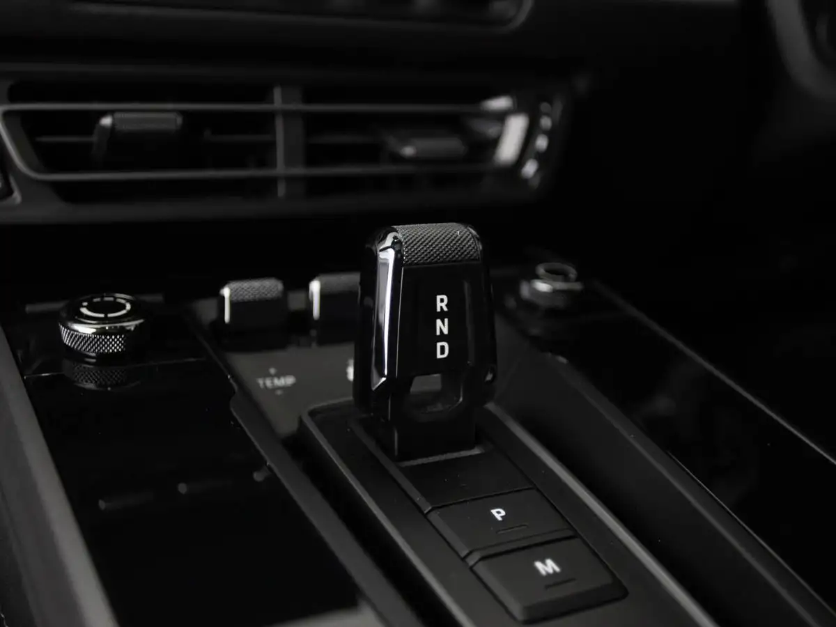 2021-porsche-911-30-carrera-coupe-big-34