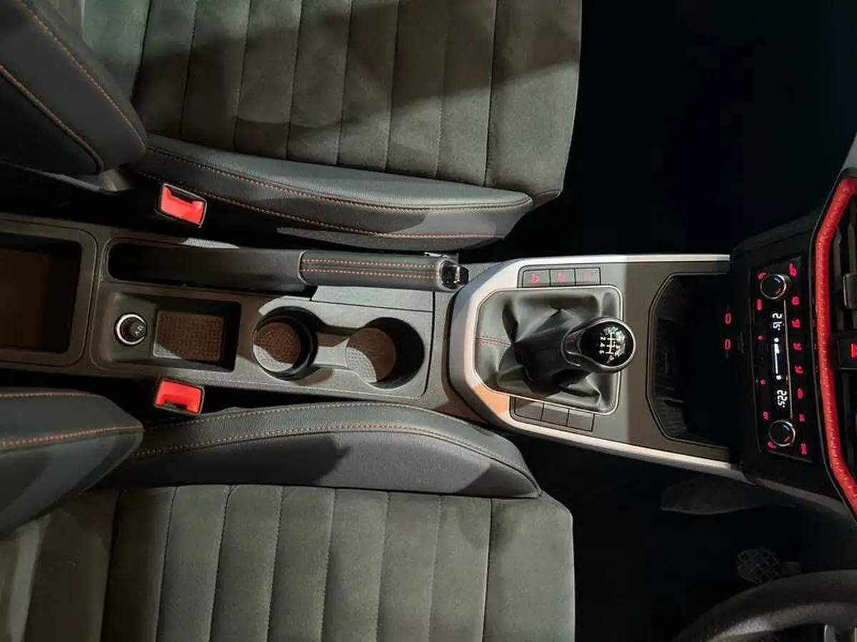 2022-seat-arona-10-tsi-fr-sport-big-16
